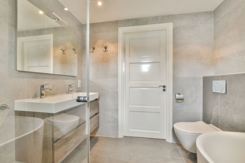 Modern Master Bathrooms